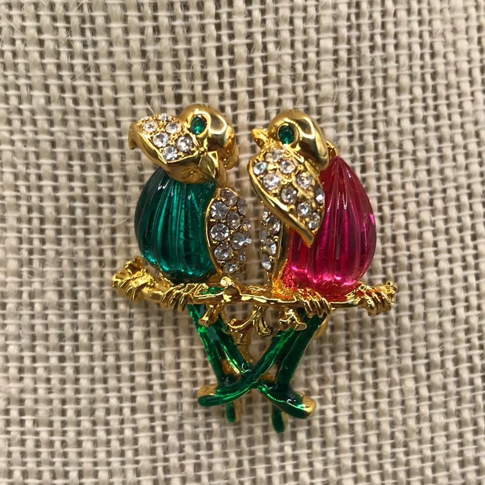 Elegant Gold- Tone and Multicolor Love Birds Brooch - Picture 2 of 7
